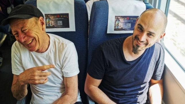 El irlandés-suizo Christy Doran y el rosarino Franco Fontanarrosa se presentan por primera vez como dúo en el Pasaje Pan