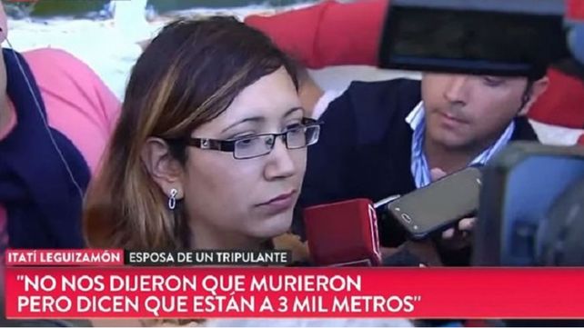 Son perversos, nos manipularon, dijo la mujer de un tripulante