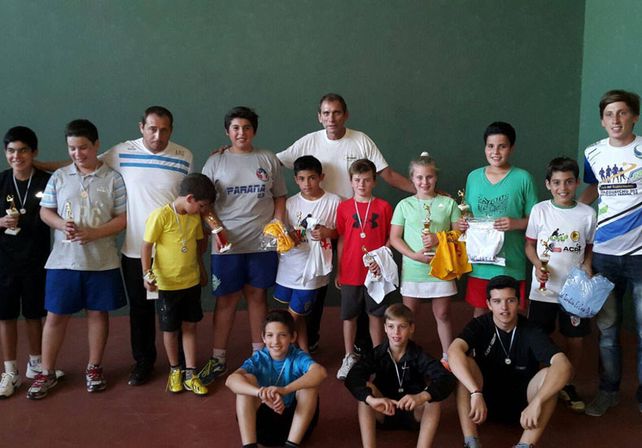 Los chicos de la Asociación Paranaense siguen en los primeros planos del padel entrerriano.