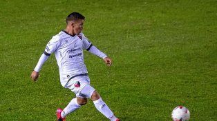 Luis Schlishting quedó libre de Colón y será dirigido por Juan Antonio Pizzi al igual que Julián Glavocic.