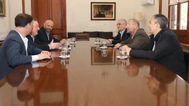 El primer encuentro entre referentes de Perotti y Pullaro fue el 19 de septiembre pasado.