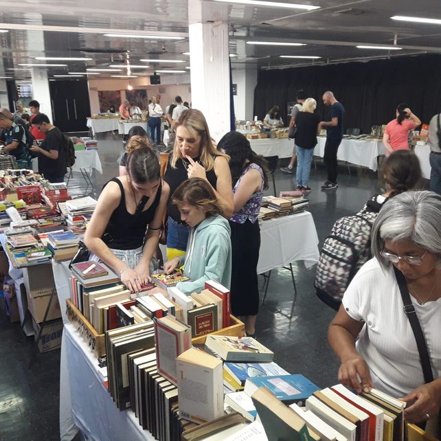 Las librerías de viejo salen a encontrarse con sus lectores