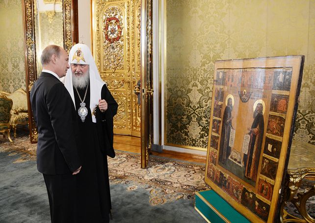 Vlad&iacute;mir Putin con el patriarca de Mosc&uacute; y toda Rusia, Vlad&iacute;mir Mij&aacute;ilovich Gundi&aacute;yev, nombre secular de Cirilo I y Kirill, el decimosexto patriarca de la Iglesia Ortodoxa rusa.&nbsp;