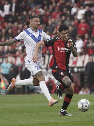 Un jugador de Vélez terminó internado en terapia intensiva tras el empate con Newells