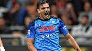 Giovanni Simeone aportó tres goles en la campaña de Napoli, flamante campeón de serie A en Italia.