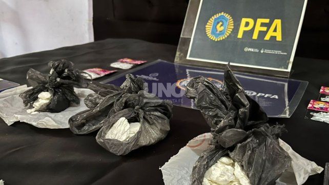 La Policía Federal detuvo a La Gorda Corina y a sus tres hijos por acopio, fraccionamiento y venta de drogas