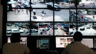 El gobierno de la ciudad ya entregó 273 botones de alerta a mujeres