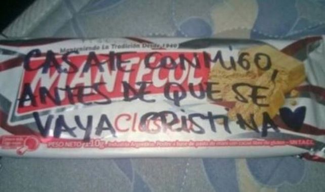Fernando Pichon recibió la solicitud de parte de su novia Lucía Nart.