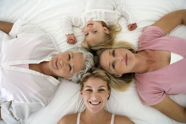 En la Argentina, las mujeres viven mejor que los hombres