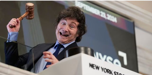 El edificio con humedad, la insólita alegoría que utilizó Milei para explicar la suba de la pobreza