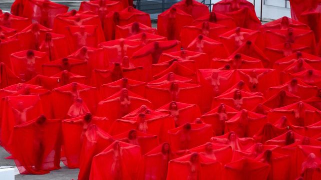 Melbourne se desnuda para la foto de Spencer Tunick