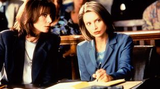 La propuesta fue protagonizada por Calista Flockhart (derecha).