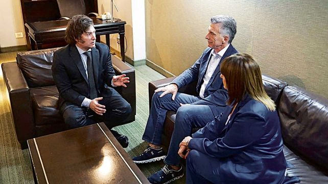 Milei, Macri y Bullrich definiendo el apoyo de cara al ballotage