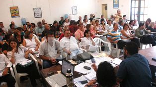 Docentes deciden si aceptan la oferta