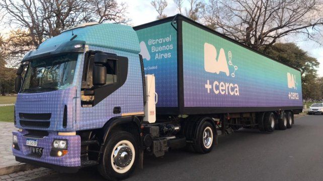 Llega a Rosario un camión de promoción turística de la ciudad de Buenos Aires