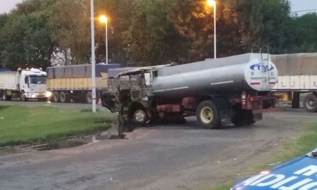 Un camionero quiso cruzar un piquete y atropelló y mató a un manifestante en San Lorenzo