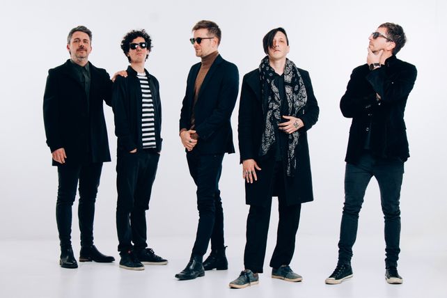 Versión brit rock. Quarrymen deja un rato el repertorio Beatle para homenajear a toda la escena rock británica.