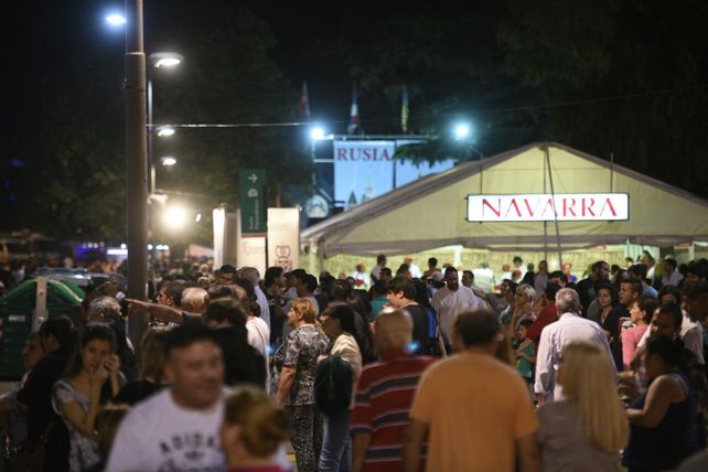 El Parque Nacional a la Bandera se llenó en la primera noche del evento.