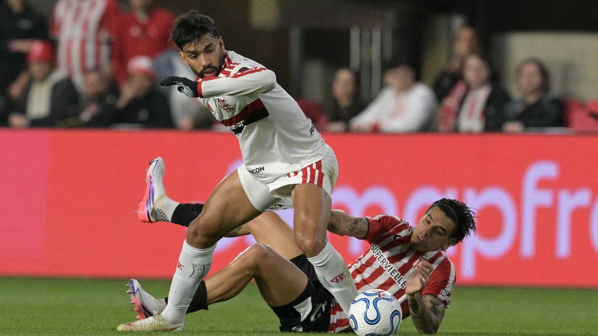 Estudiantes igualó con Flamengo en La Plata por la ida de las semifinales de la Libertadores
