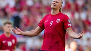 Erling Haaland marcó el único tanto de Noruega pero salió y Escocia se lo dio vuelta para vencerlo.