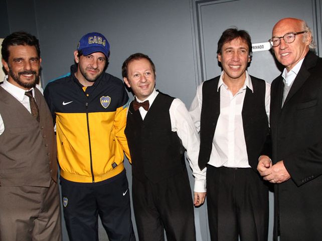 El plantel de Boca fue al teatro