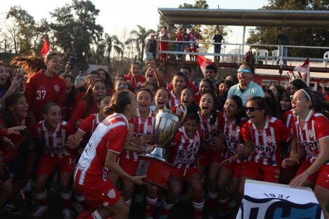 Unión le ganó el clásico a Colón y se coronó campeón del Narela Gómez