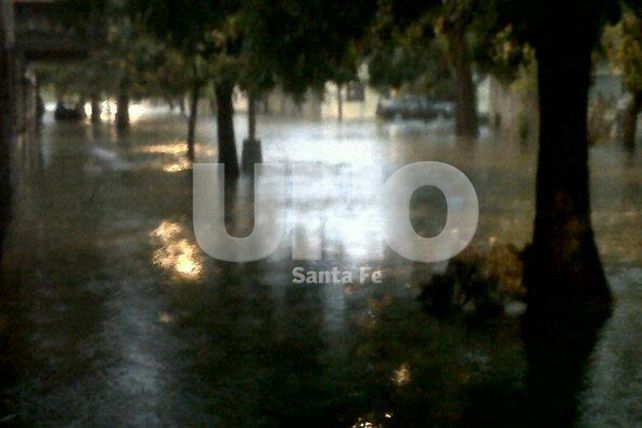 Diluvio en Santa Fe: cayeron 185mm y se suspendieron las clases