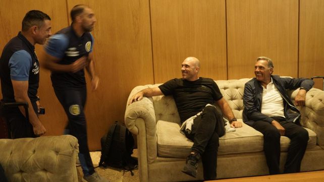 Central: el plantel ya hizo pie en Salta, abrazado a una gran ilusión