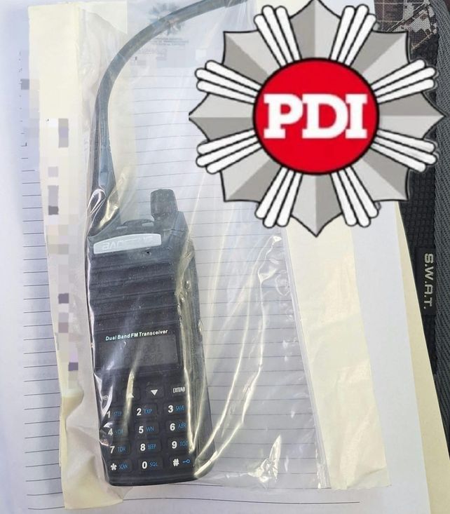El handy que funciona como inhibidor de señales incautado el sospechoso
