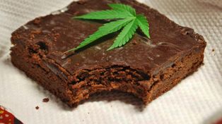 Piden hasta 15 años para un joven que convidó una torta con marihuana a sus compañeros