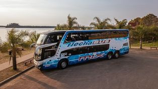 La empresa se reinventa apostando a innovar en materia de recursos humanos y en su flota de colectivos.