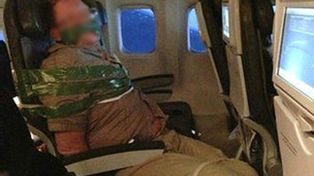 ¿Cómo reaccionar ante un pasajero complicado en un avión?