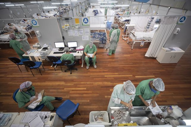 Las autoridades sanitarias locales están en alerta por la llegada de las nuevas cepas.