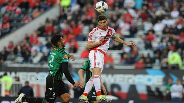 River igualó con San Martín en el Monumental y no alcanzó la cima River igualó con San Martín en el Monumental y no alcanzó la cima