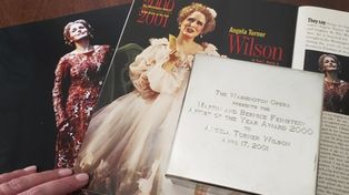 Me apretó los senos, dijo una de las denunciantes de Plácido Domingo