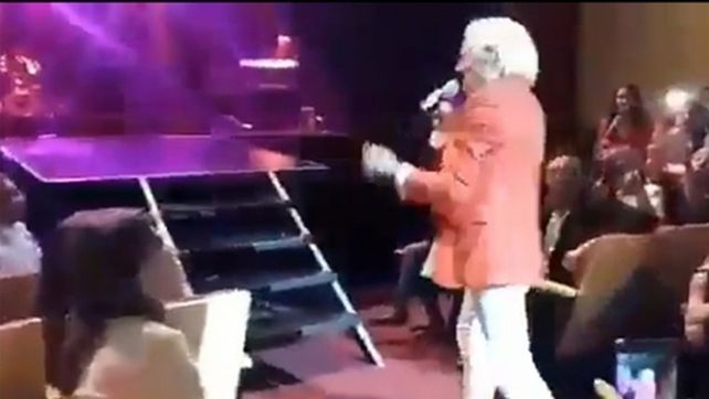 Tucumán. Denis cayó a la fosa orquestal del Teatro Mercedes Sosa.&nbsp; 