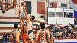 Gimnasia luchó hasta el final pero no pudo estirar su racha frente a Peñarol (RT).