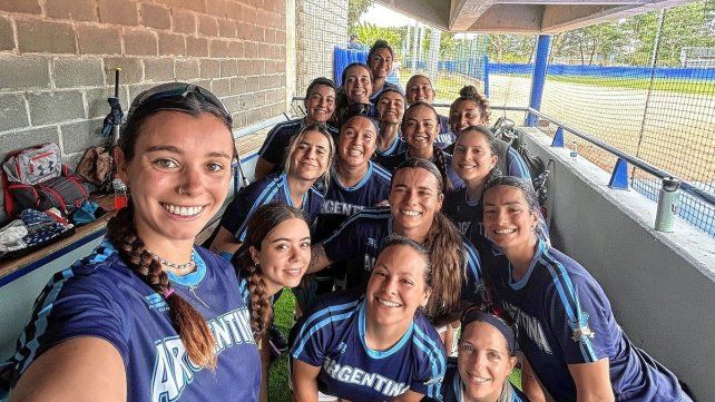 Las integrantes de la Selección Argentina en la previa al torneo.