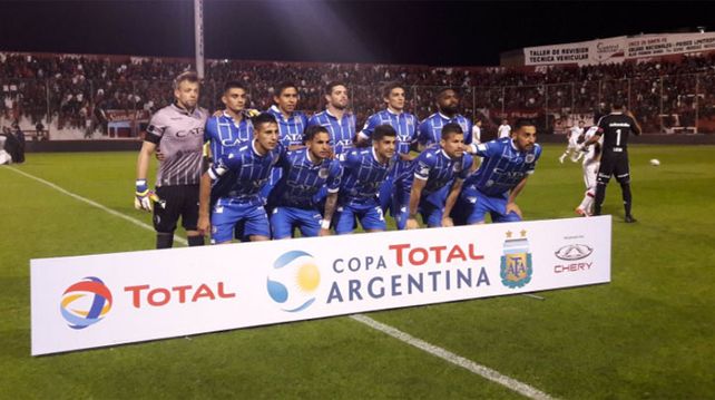 ¡Vamos carajo! Godoy Cruz lo ganó en la última jugada y está en octavos