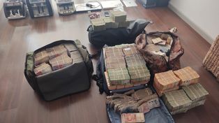 Parte del dinero hallado en los allanamientos del pasado 15 de octubre en España al 800.