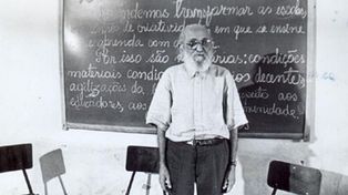 Paulo Freire nació el Recife en 1921 y su legado se recoge en infinidad de propuestas concretas de vínculo dialógico.