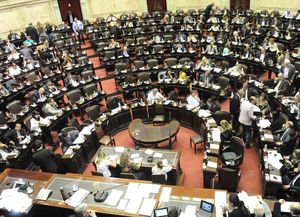 Lanzan una aplicación para celulares que permite controlar a diputados y senadores