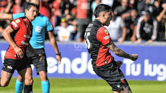 Colón habría cerrado la venta de Facundo Farías en 12.000.000 de dólares