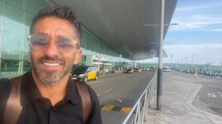 Debutó en Newells, se fue libre, estuvo por dejar el fútbol y alcanzó el éxito en Grecia