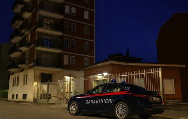 Italia: quiso suicidarse, pero sobrevivió al caer sobre una anciana a la que mató