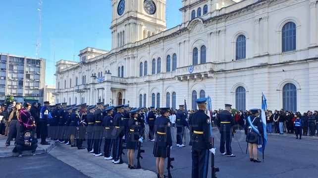 Paraná: honraron a Manuel Belgrano en Plaza Mansilla