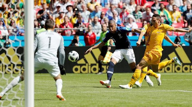 Francia puso primera ante Australia