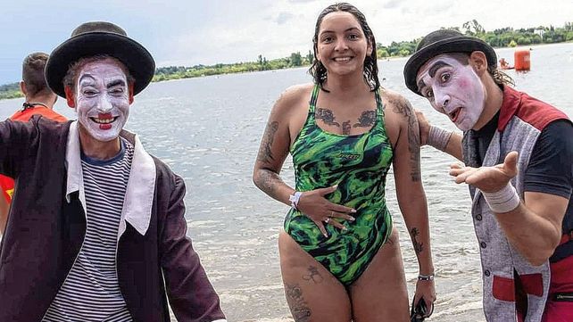 Creyeron que se moría de cáncer y salió campeona en aguas abiertas