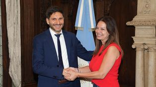 Pullaro acordó con Nación el envío de fondos para la Caja de Jubilaciones: serán $120.000 millones en 12 meses