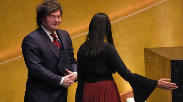 El presidente Javier Milei atraviesa un momento complejo de su gobierno con la ayuda de aliados políticos que quieren evitar un escenario de ingobernabilidad pero hacen sus propios cálculos para 2027.&nbsp;